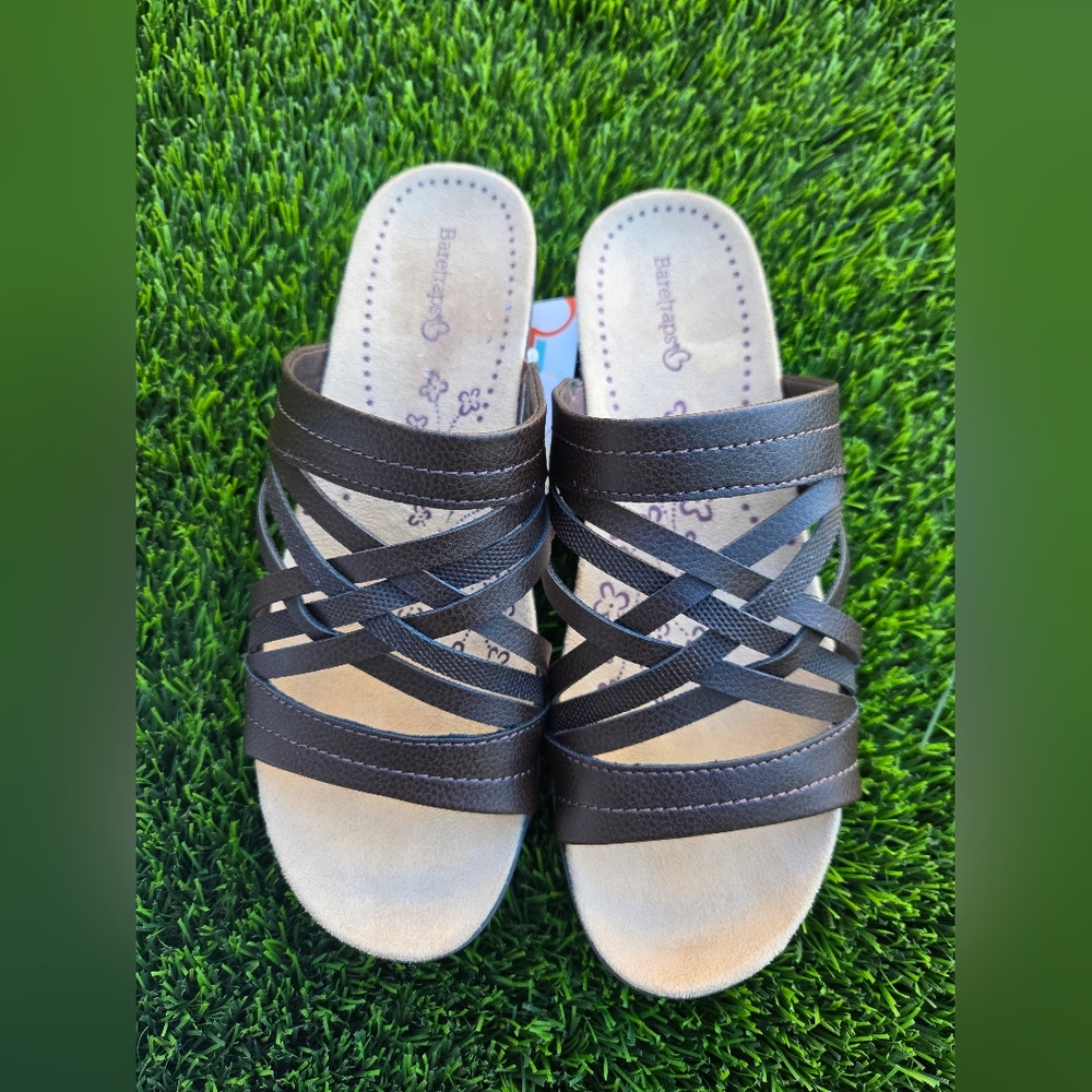 Baretraps Brown Strappy Comfort Slide Sandals Women’s Size 8.5W NWOB